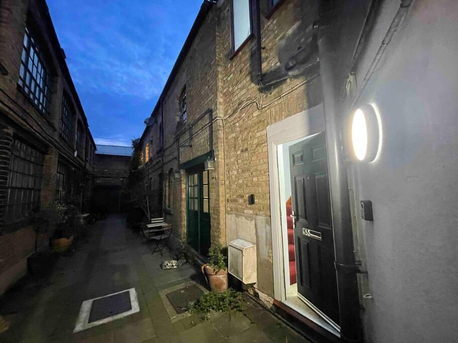 Victoria Mews Hoxton Shoreditch London Exterior photo